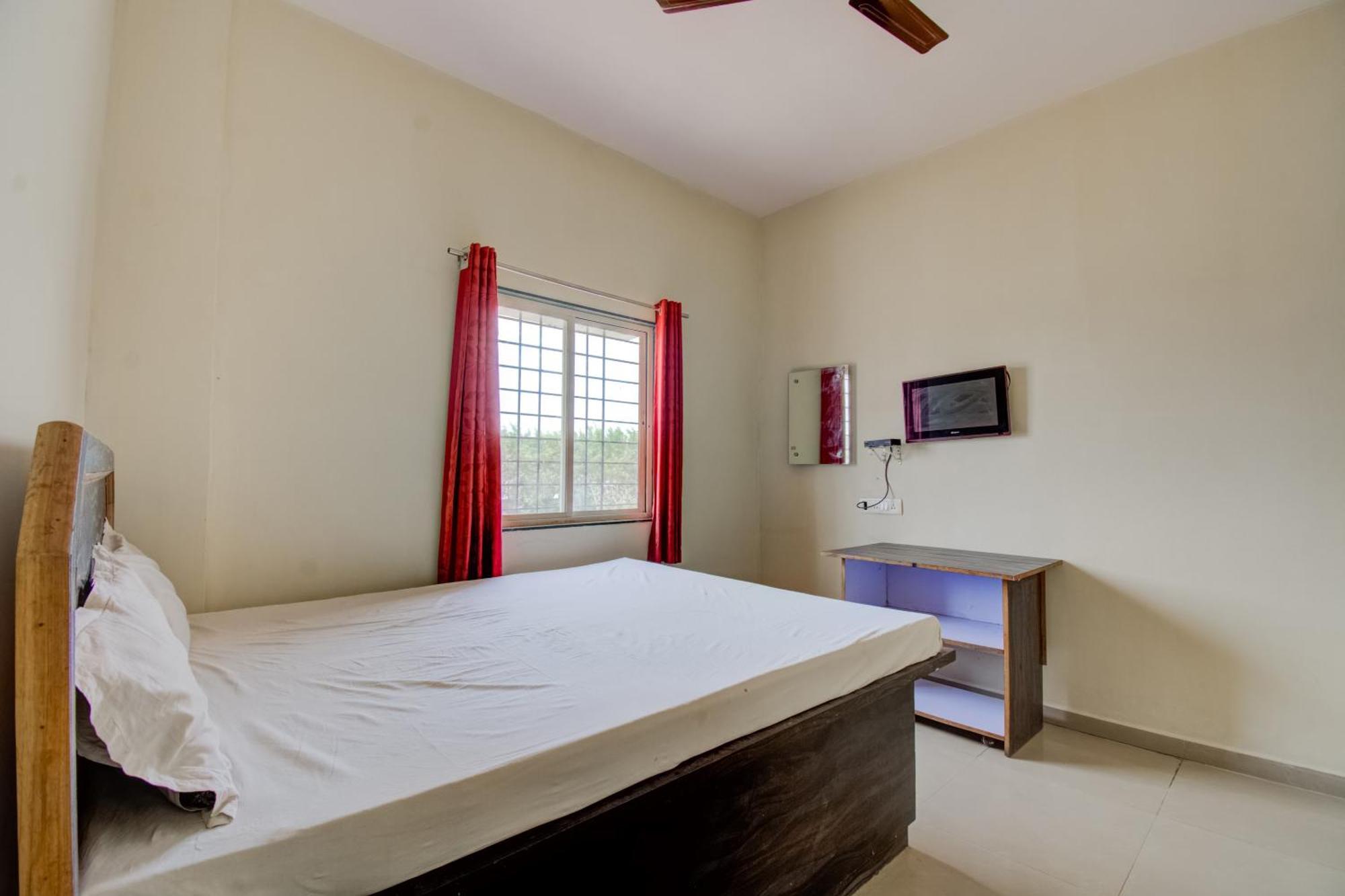Spot On R D Homestay 1 Dispur Экстерьер фото